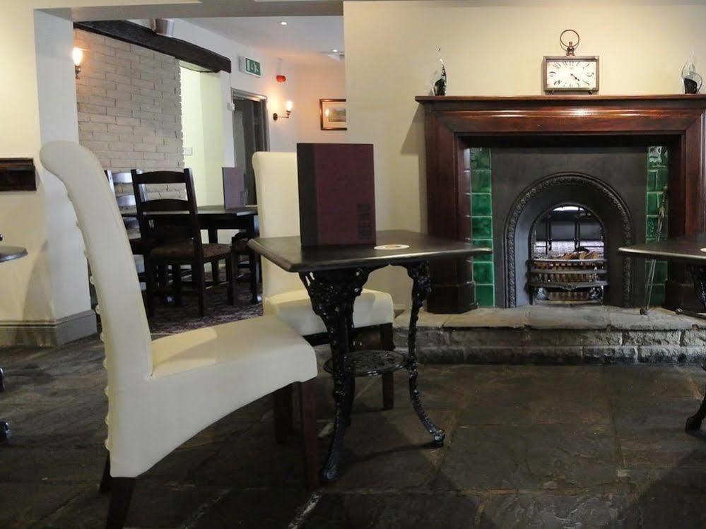 The Black Bull Inn Escrick Dış mekan fotoğraf