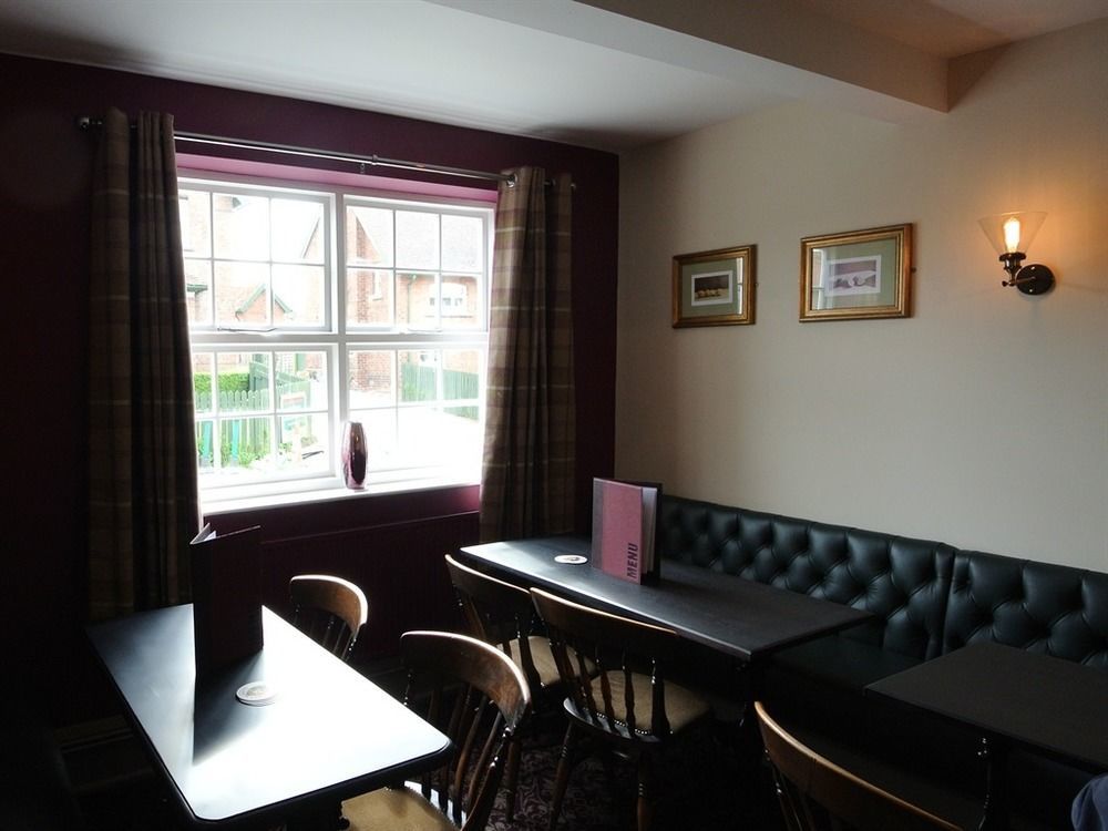The Black Bull Inn Escrick Dış mekan fotoğraf